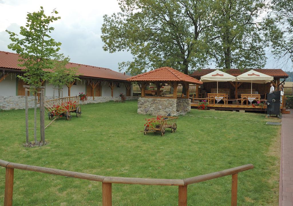 Hotel Na Statku Mirosov Mirosov  Экстерьер фото
