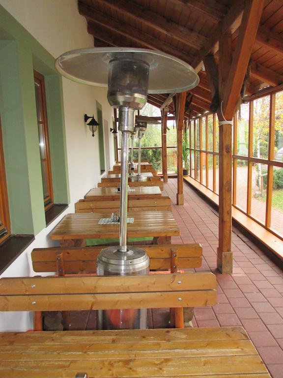Hotel Na Statku Mirosov Mirosov  Экстерьер фото
