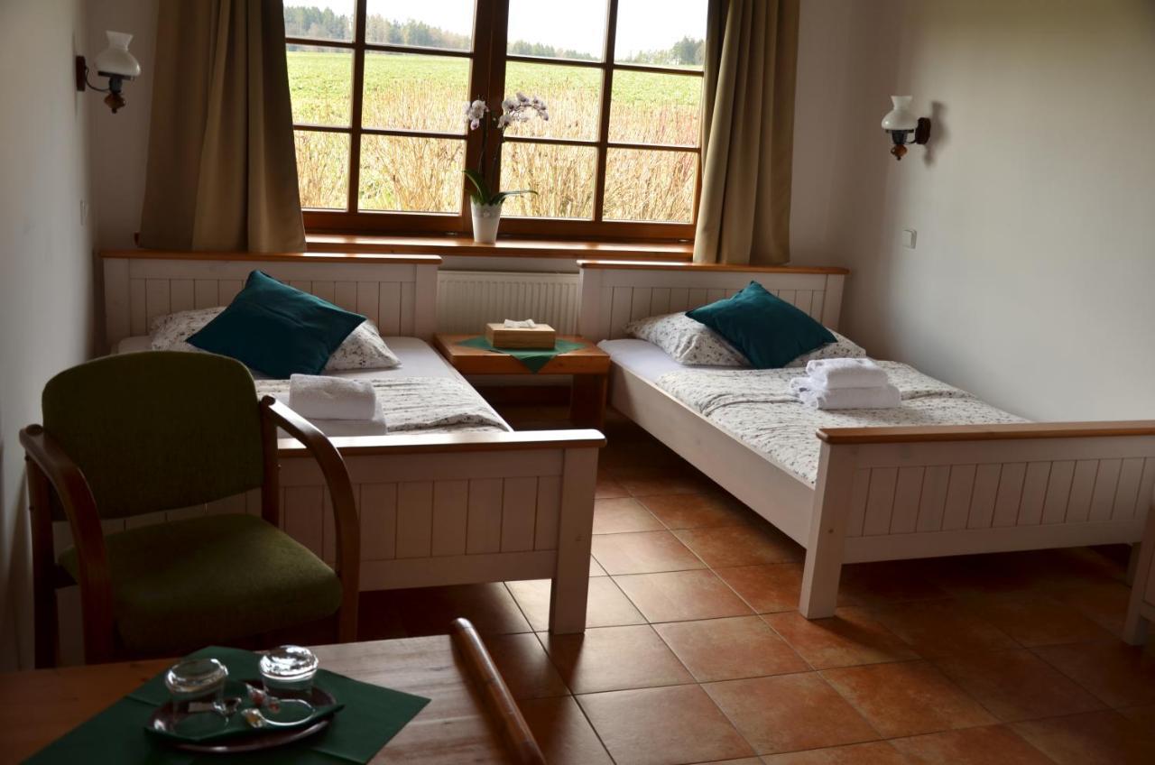 Hotel Na Statku Mirosov Mirosov  Экстерьер фото